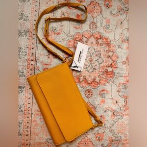 Vera Bradley wallet crossbody